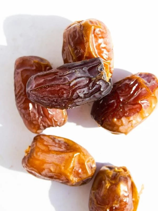 Dates - Organic Ingredients - Frozen Garden